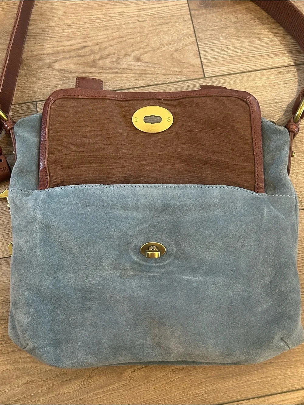 Fossil Long Live Vintage Blue Suede Leather Crossbody Shoulder Bag Key Charm